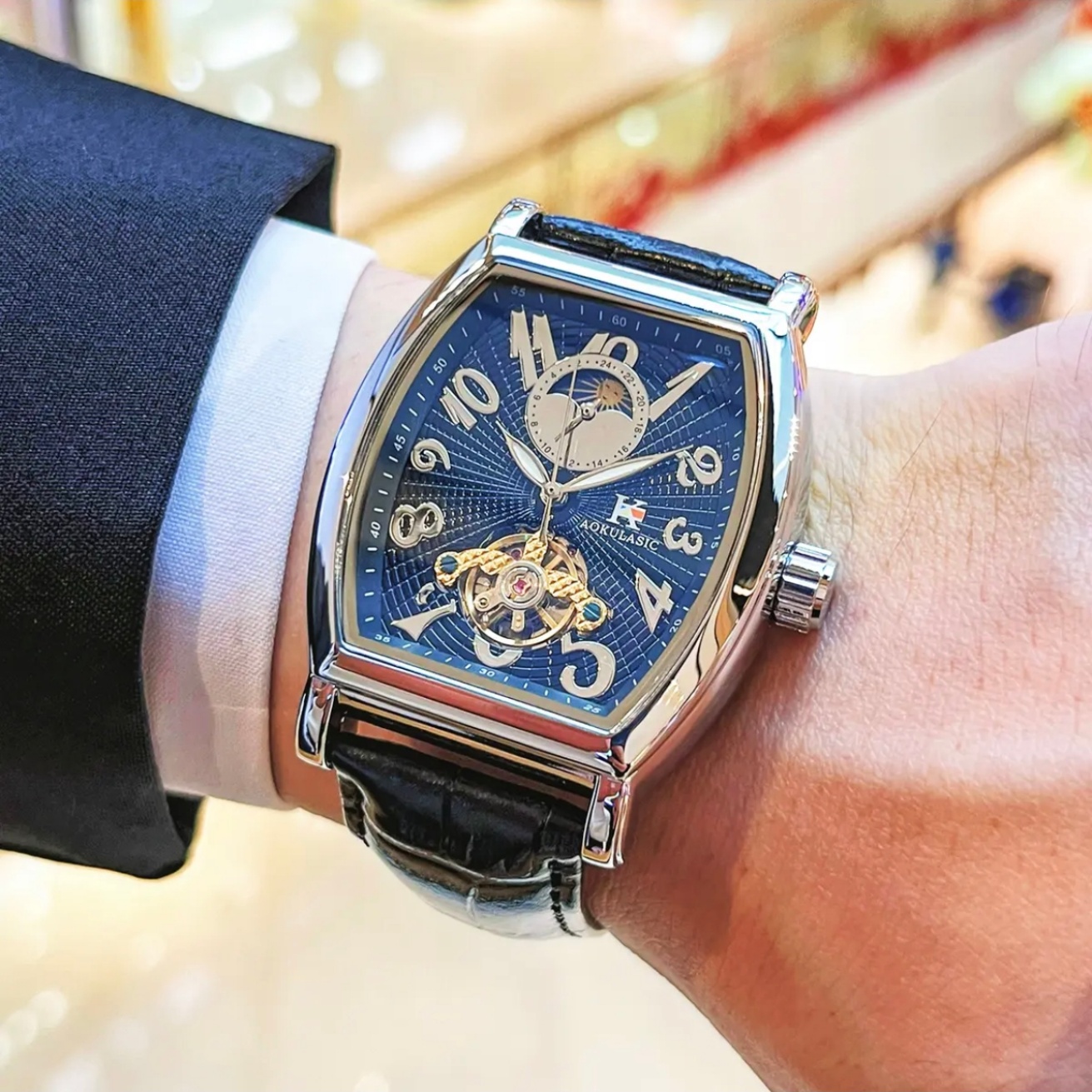 Luxury Business Barrel-Shaped  – Luxury Watch Europe recenzja i cena