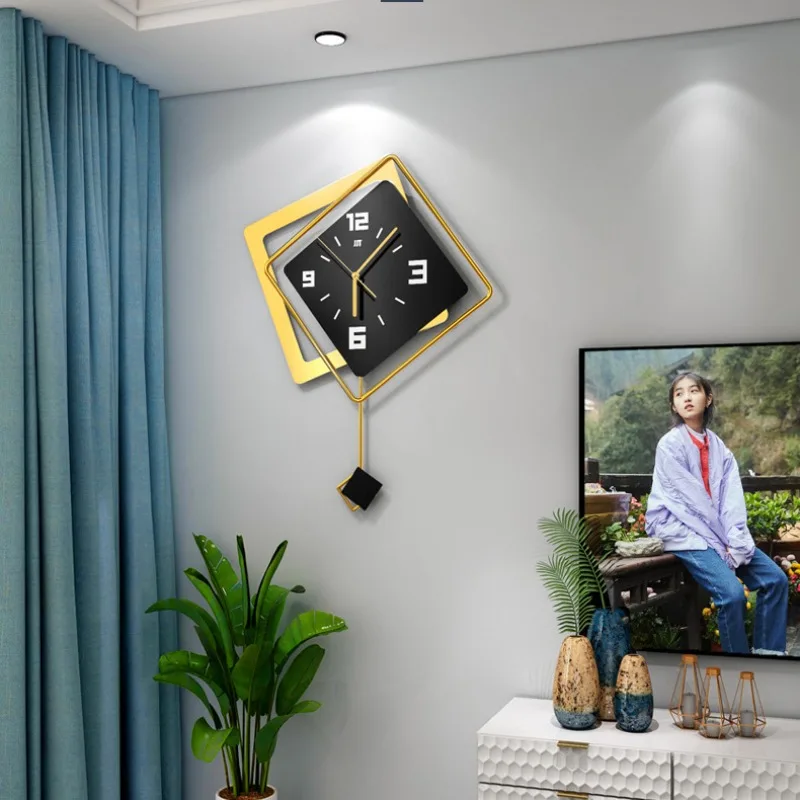 Swing Wall Clock Light Luxury  – Luxury Watch Europe recenzja i cena