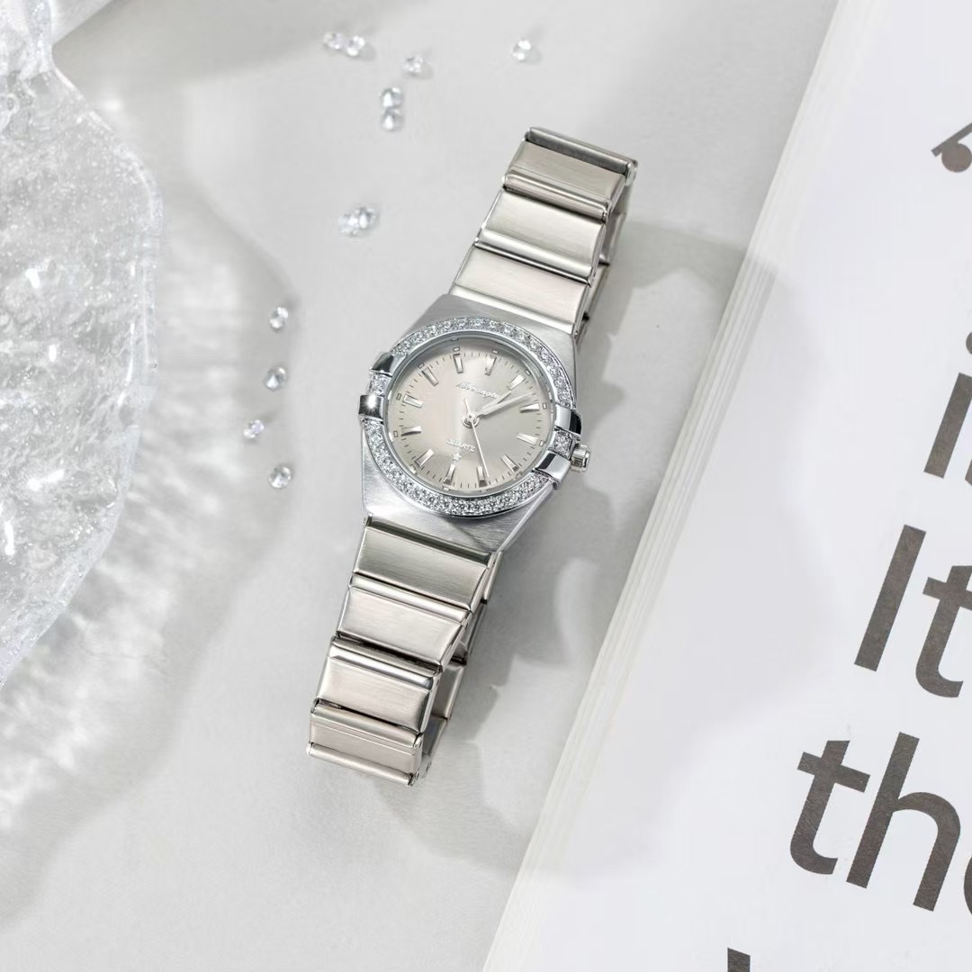 Classic Constellation Women's  – Luxury Watch Cartier recenzja i cena